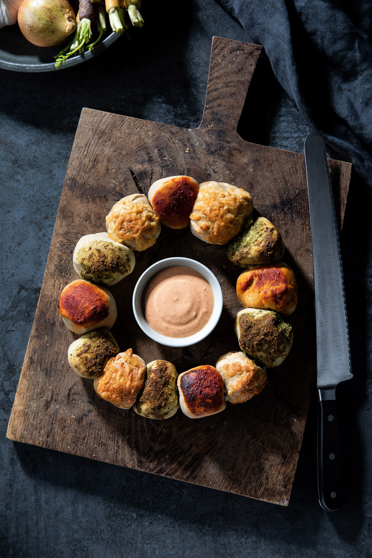 Zupfbrot selbstgemacht mit Dip für Party